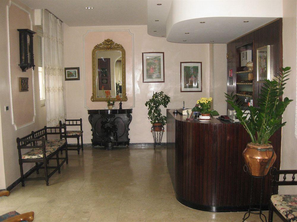 Hotel Cirene ريميني المظهر الخارجي الصورة