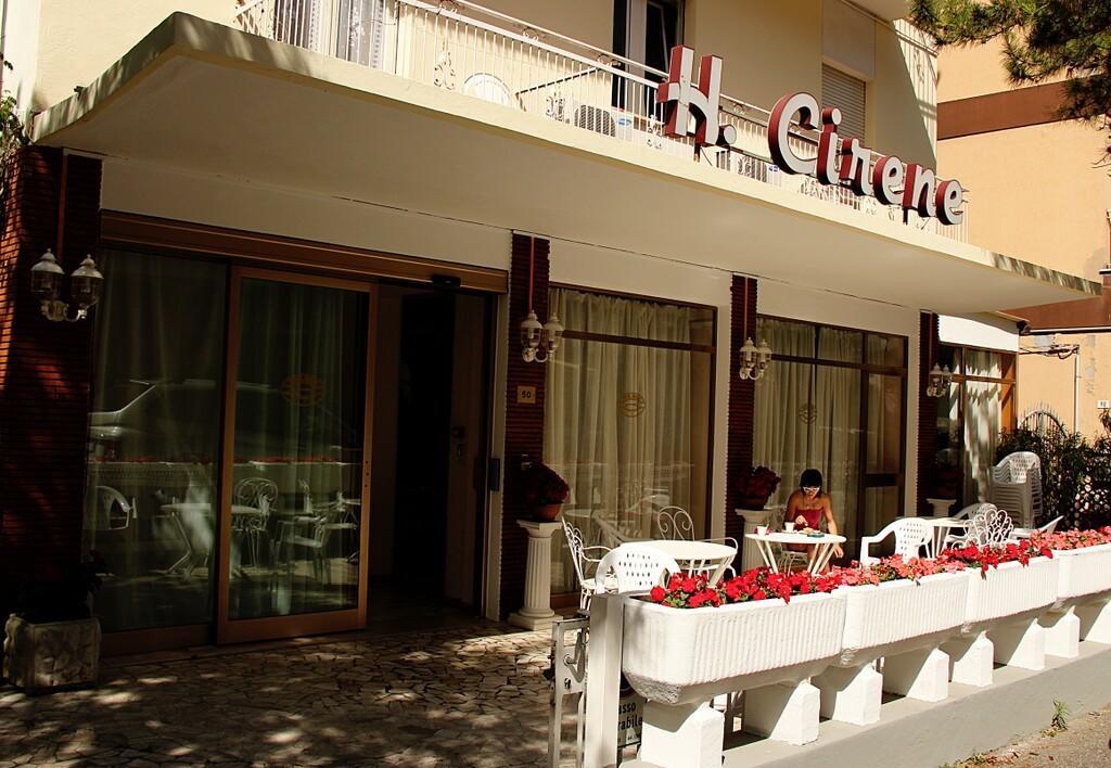Hotel Cirene ريميني المظهر الخارجي الصورة